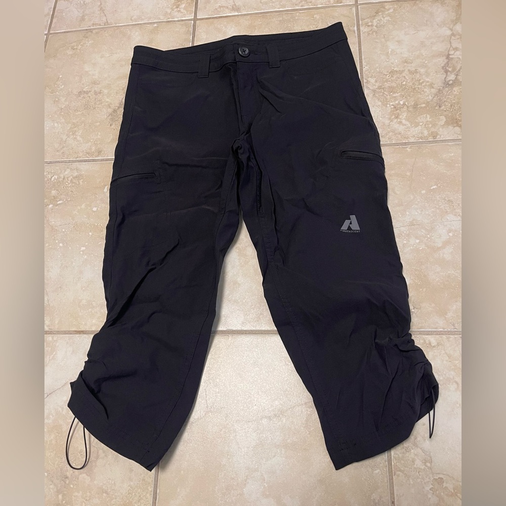 Eddie Bauer Capri Women's 4 Black Cropped Pants First Ascent Nylon Cargo Pocket - Picture 13 of 15
